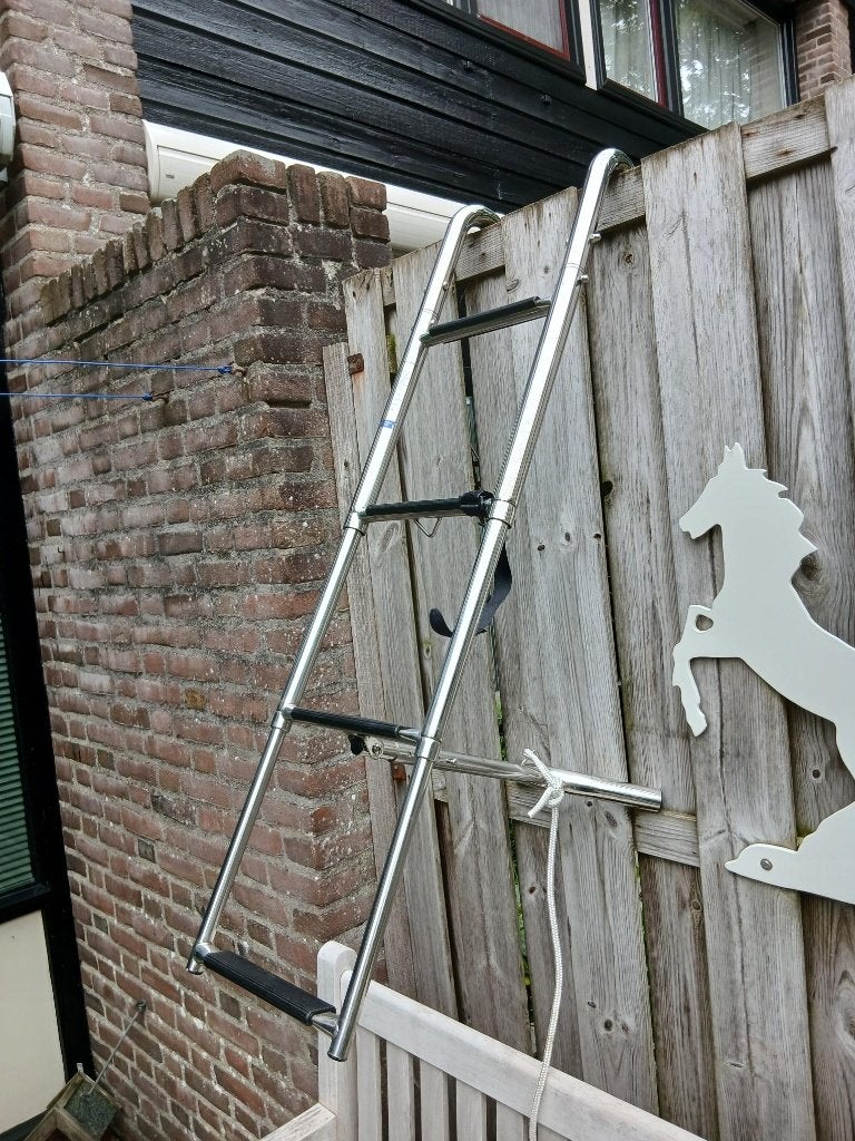 Telescopische boegladder 4 treden / Zware uitvoering 30 mm, Ophalen of Verzenden, Zo goed als nieuw, Overige typen, Zeilboot of Motorboot