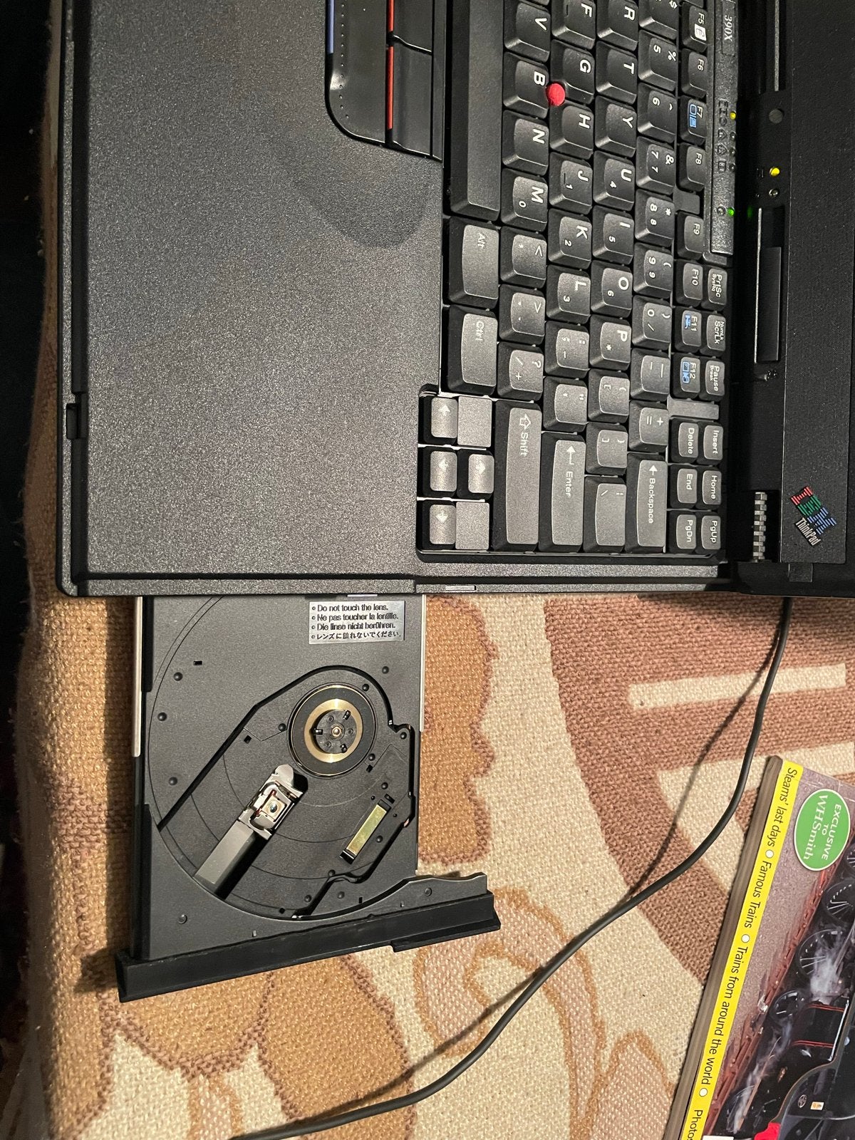 Foto 6 van IBM ThinkPad 390-serie werkend - Vintage Laptop