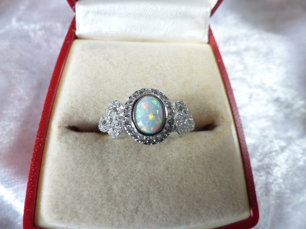 Mooie Fijne Zilveren Ring met Opaal en kleine Zirkoniaas, Sieraden, Tassen en Uiterlijk, Antieke sieraden, Verzenden, Zilver, Ring