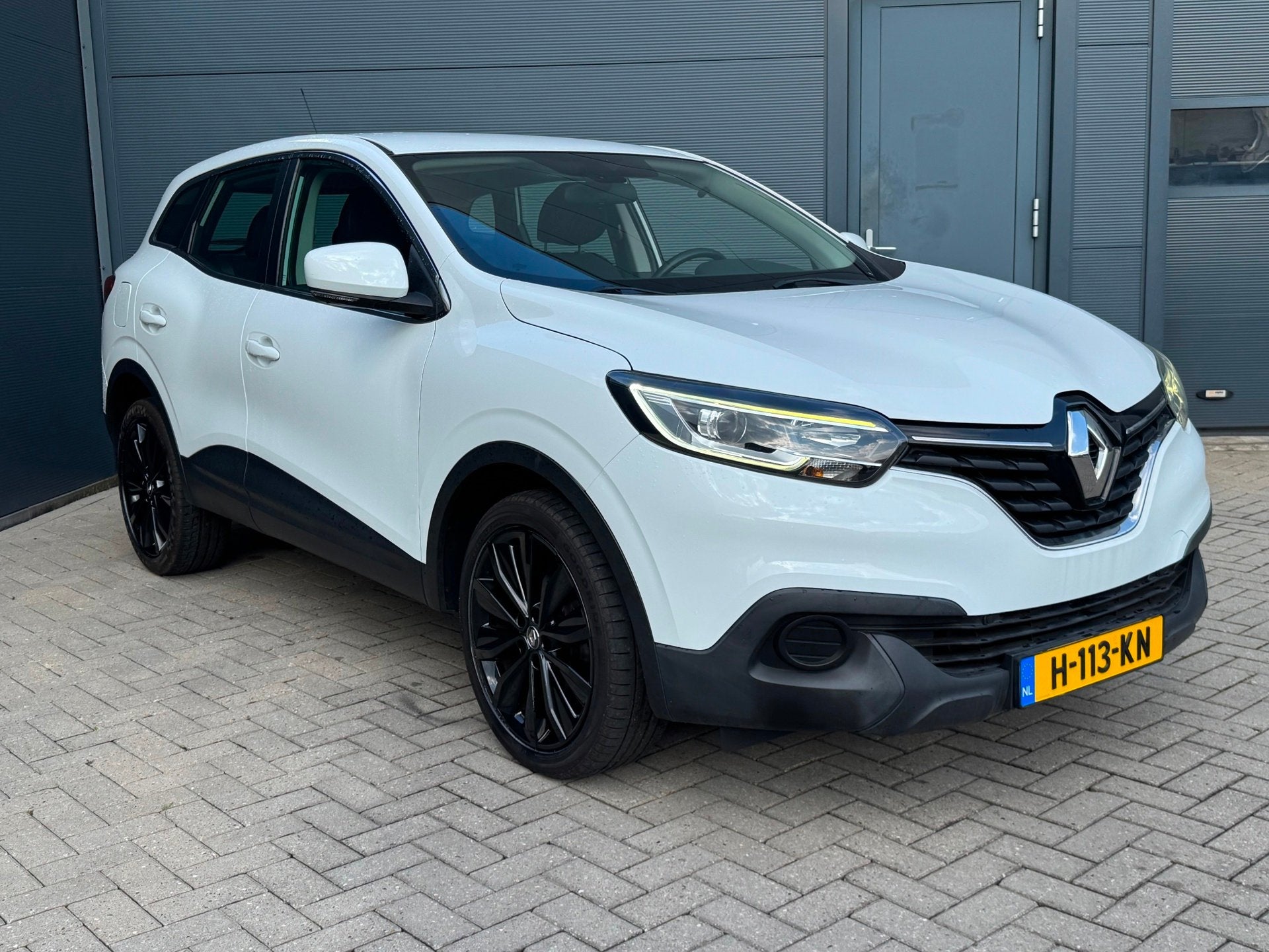Renault Kadjar 1.2 TCe / Carplay / 18 Inch, Voorwielaandrijving, Kadjar, Euro 6, 4 cilinders