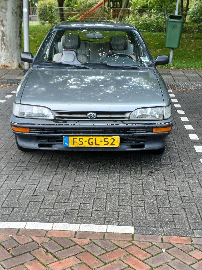 Toyota Corolla 1.6 XLI HB U9 1992 Grijs, Auto's, Toyota, Voorwielaandrijving, 980 kg, 4 cilinders, Corolla