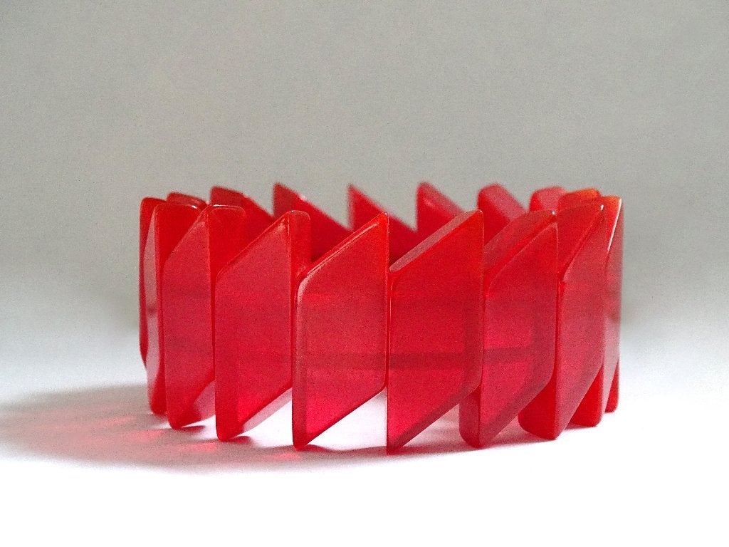 Prachtige en zeldzame Rood Bakelieten Armband, Verzenden, Zo goed als nieuw, Rood