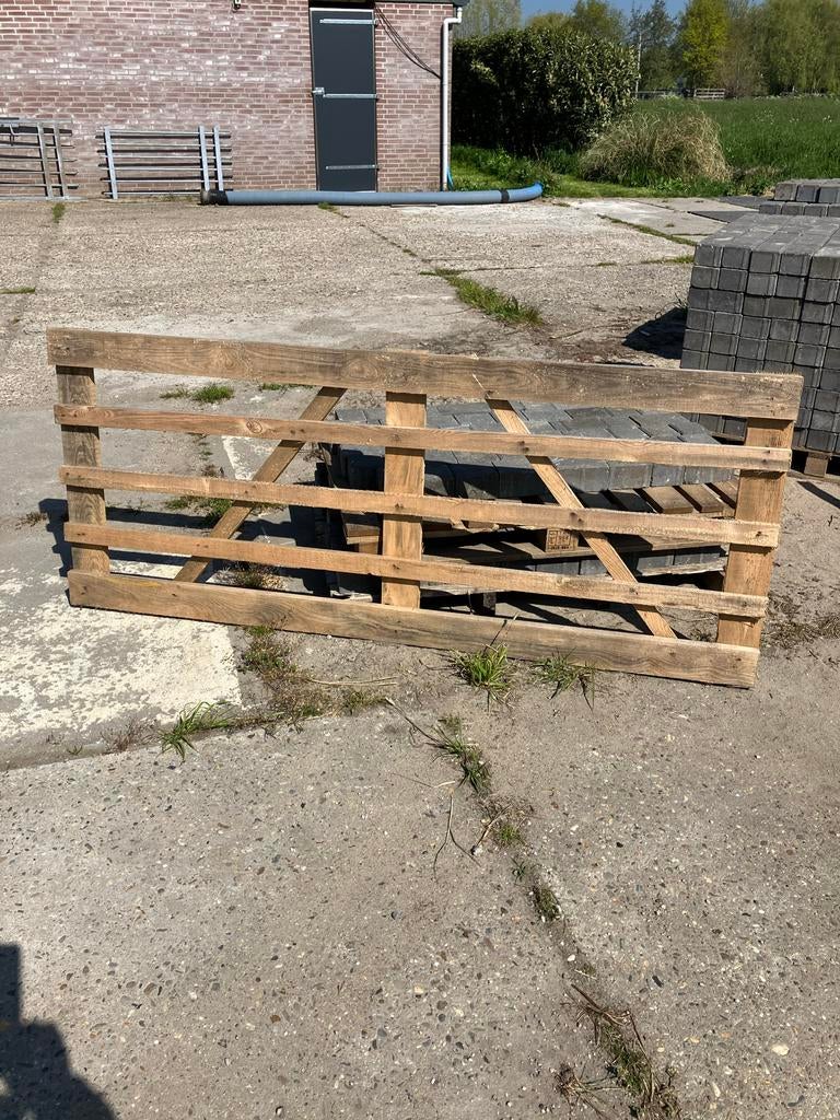 2 Houten hekjes van 1,85m lang en 0,75m hoog, Tuin en Terras, Ophalen of Verzenden, Gebruikt, Hout, Tuinhek
