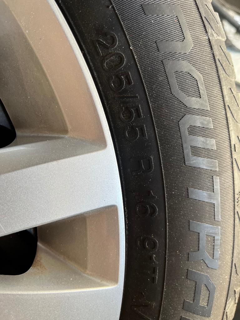 Vredestein Winterbanden, Ophalen, Gebruikt, 16 inch, Band(en)