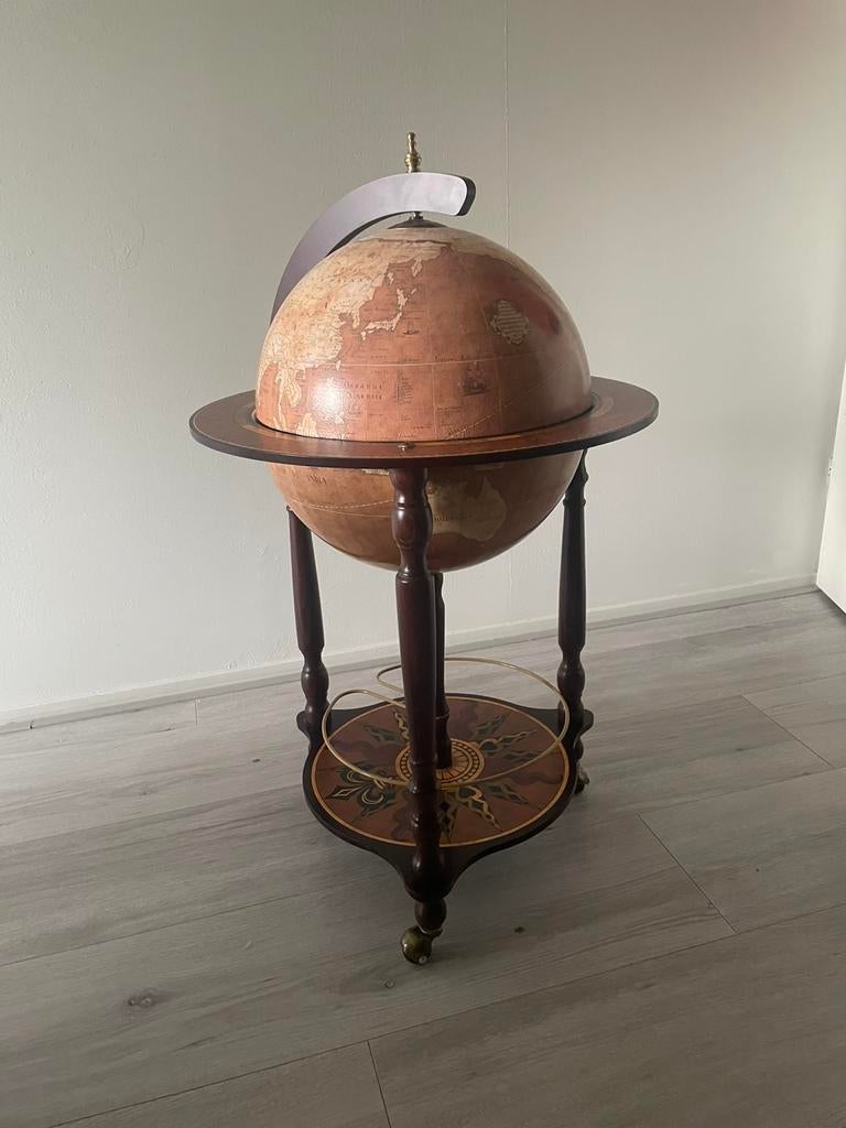 Verrijdbare Zoffoli globe bar, Ophalen, Zo goed als nieuw