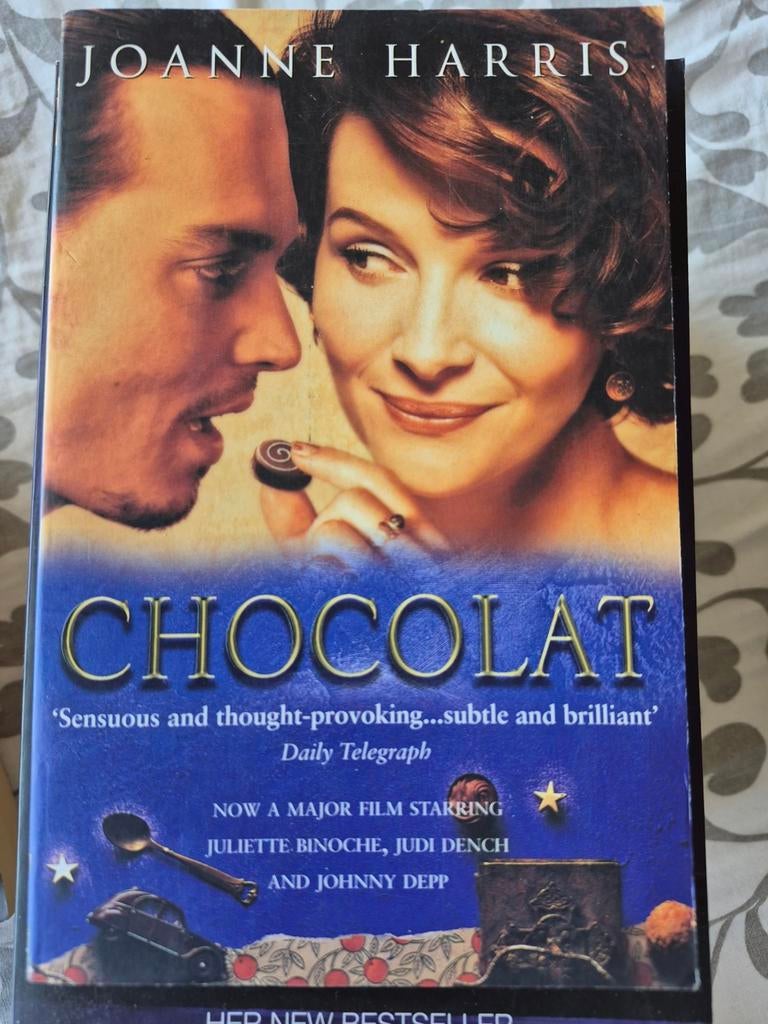 Chocolat, Ophalen of Verzenden, Zo goed als nieuw