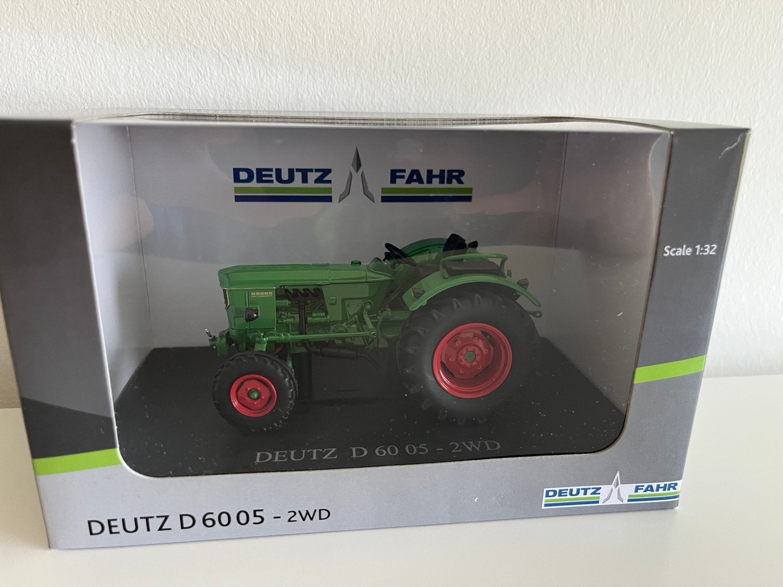 Deutz Fahr D6005 2WD 1:32 UH, Verzenden, Zo goed als nieuw, Auto, Overige merken
