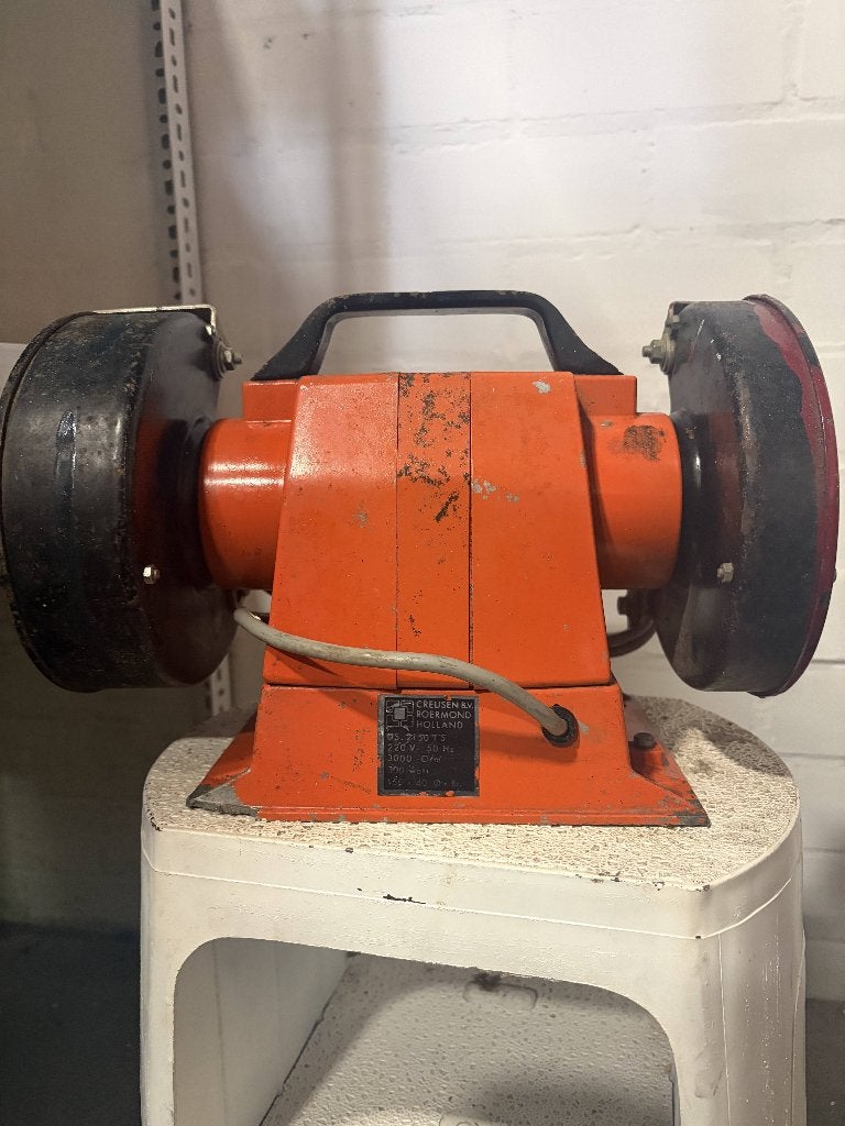 Creusen dubbele werkbankslijpmachine / slijpmolen – 300W, Doe-het-zelf en Verbouw, Gereedschap | Slijpmachines, Ophalen, Gebruikt