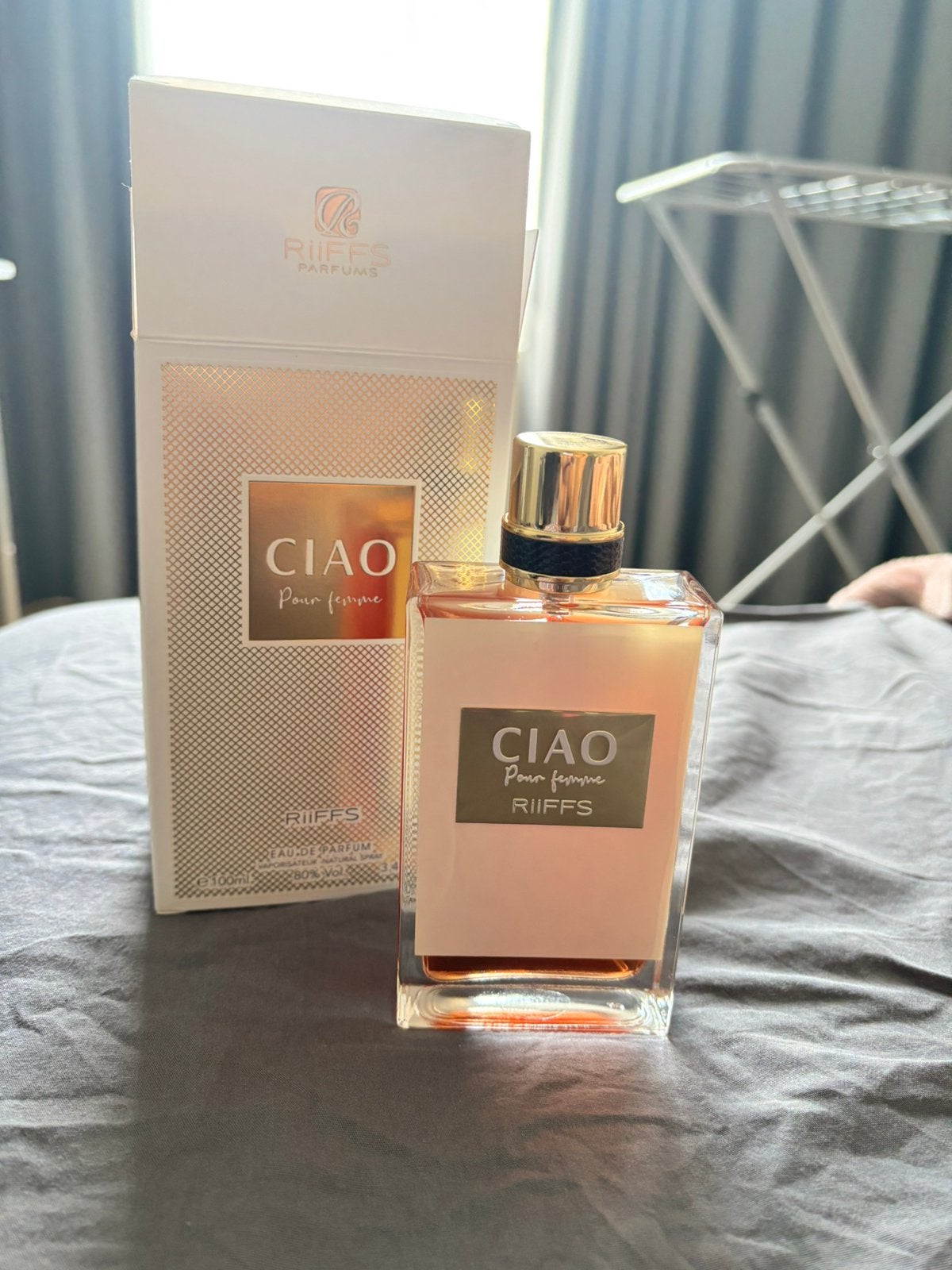 Parfum, Verzenden, Zo goed als nieuw