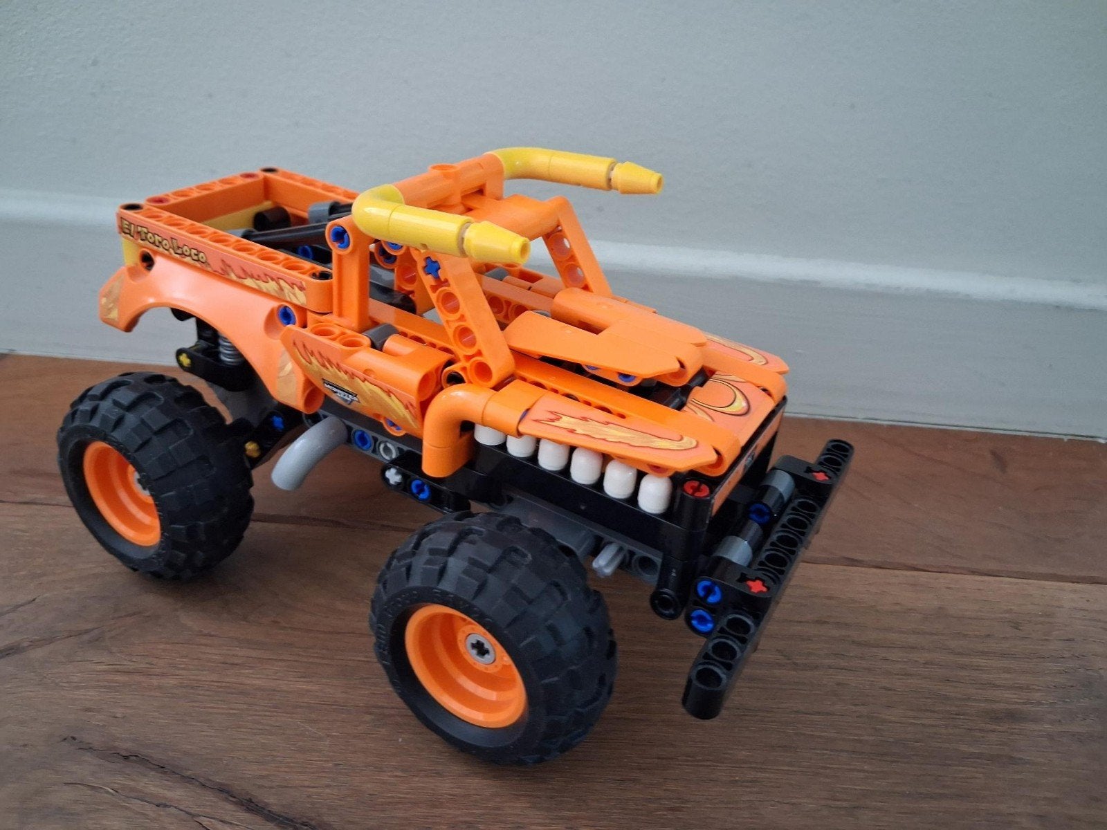 Lego Technic Monster Jam 42135, Kinderen en Baby's, Speelgoed | Duplo en Lego, Lego, Compleet, Ophalen of Verzenden, Zo goed als nieuw