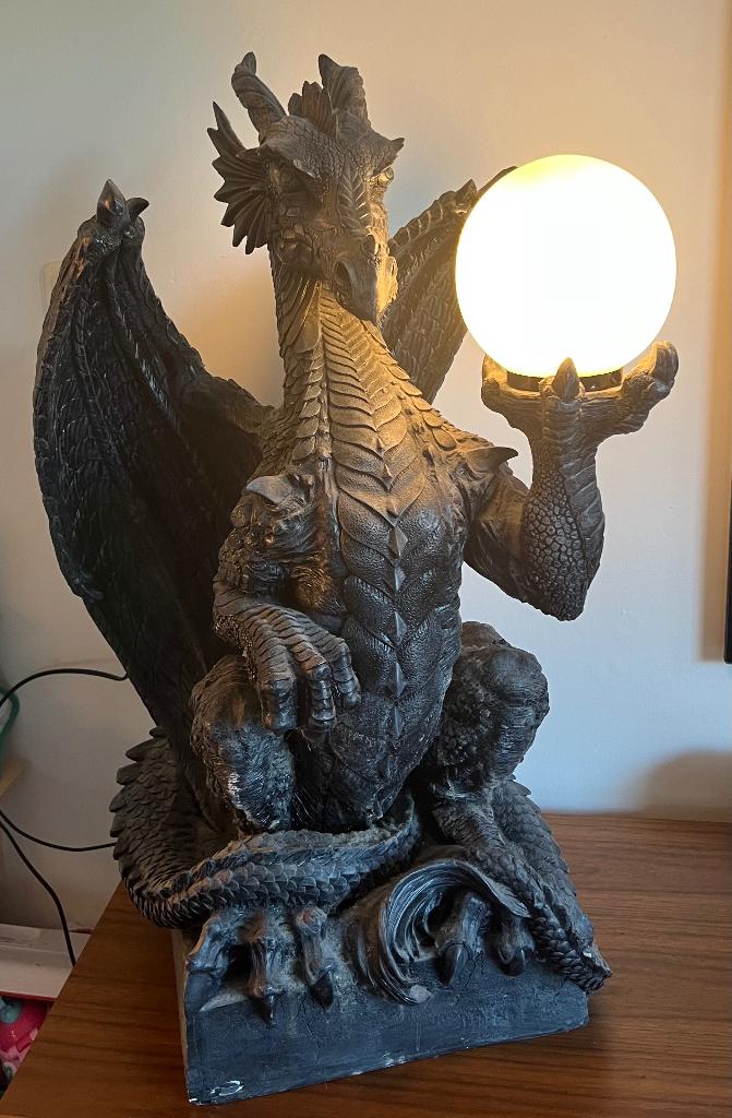 Drakenlamp met lichtbol, Ophalen, Gebruikt, Kunststof, Minder dan 50 cm