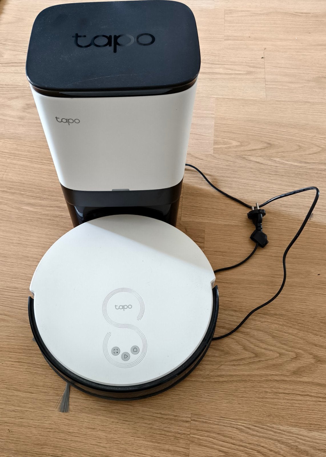 Tapo robotstofzuiger met dweilfunctie en basisstation, Ophalen of Verzenden, Zo goed als nieuw, Robotstofzuiger