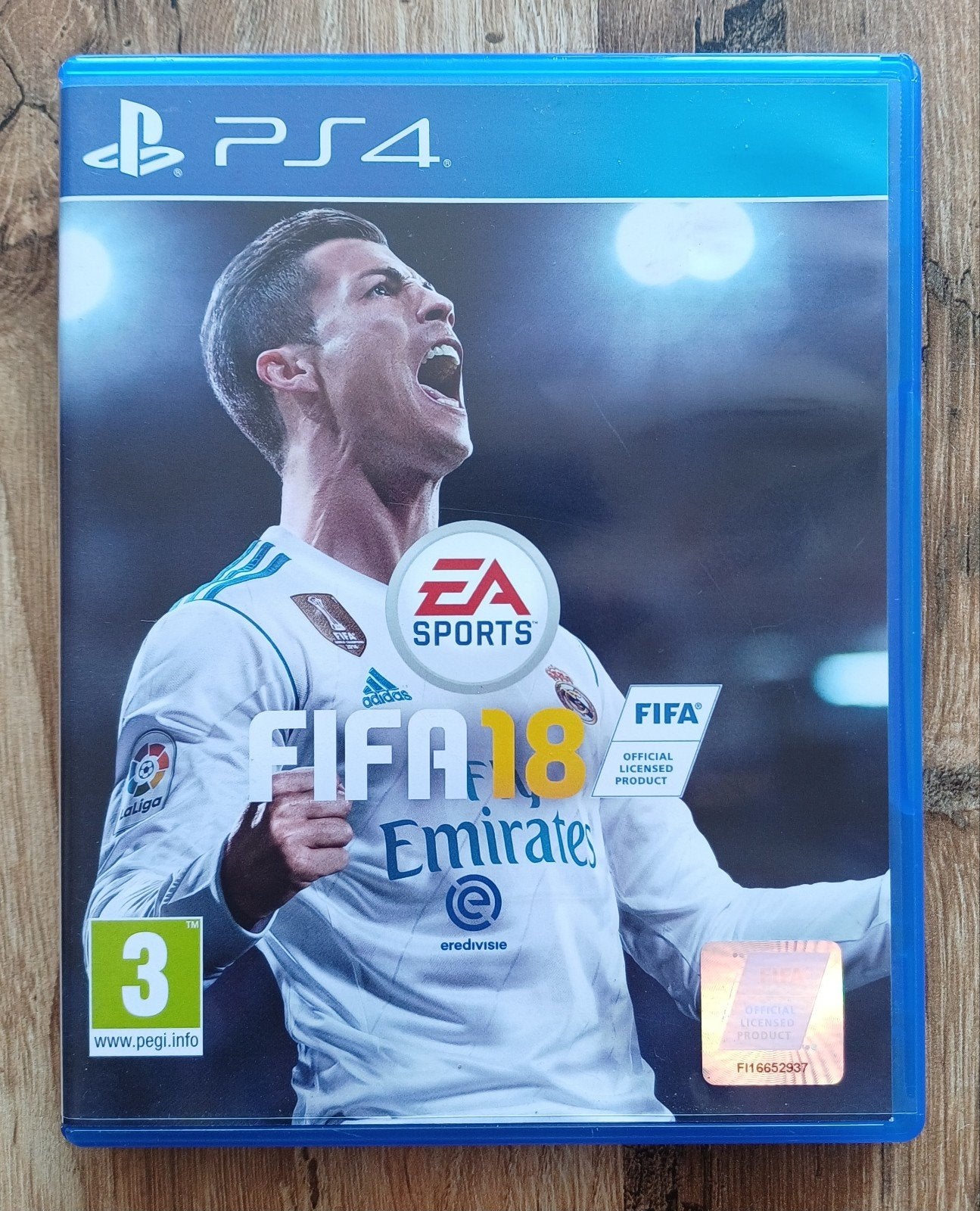FIFA 18, Ophalen, Zo goed als nieuw, Sport, 3 spelers of meer