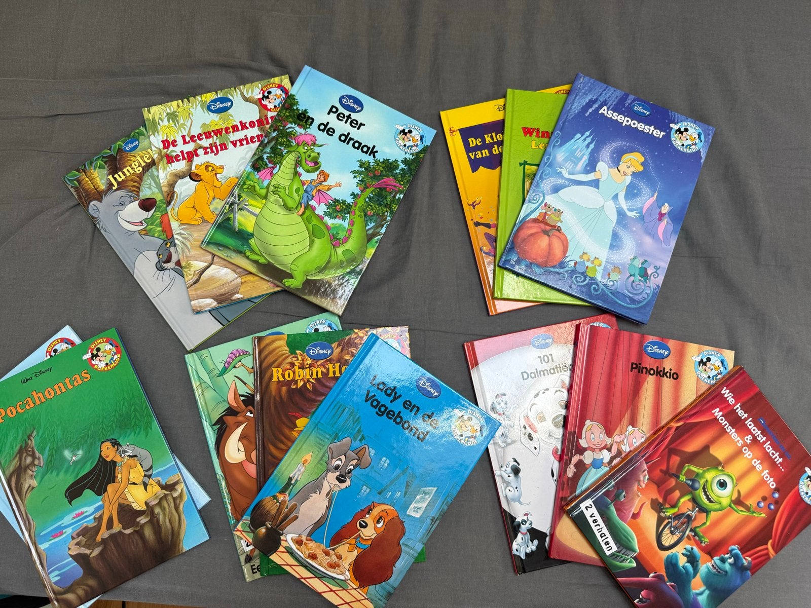 68 Disney Club boeken en bijbehorende stickers, Ophalen, Zo goed als nieuw, Sprookjes