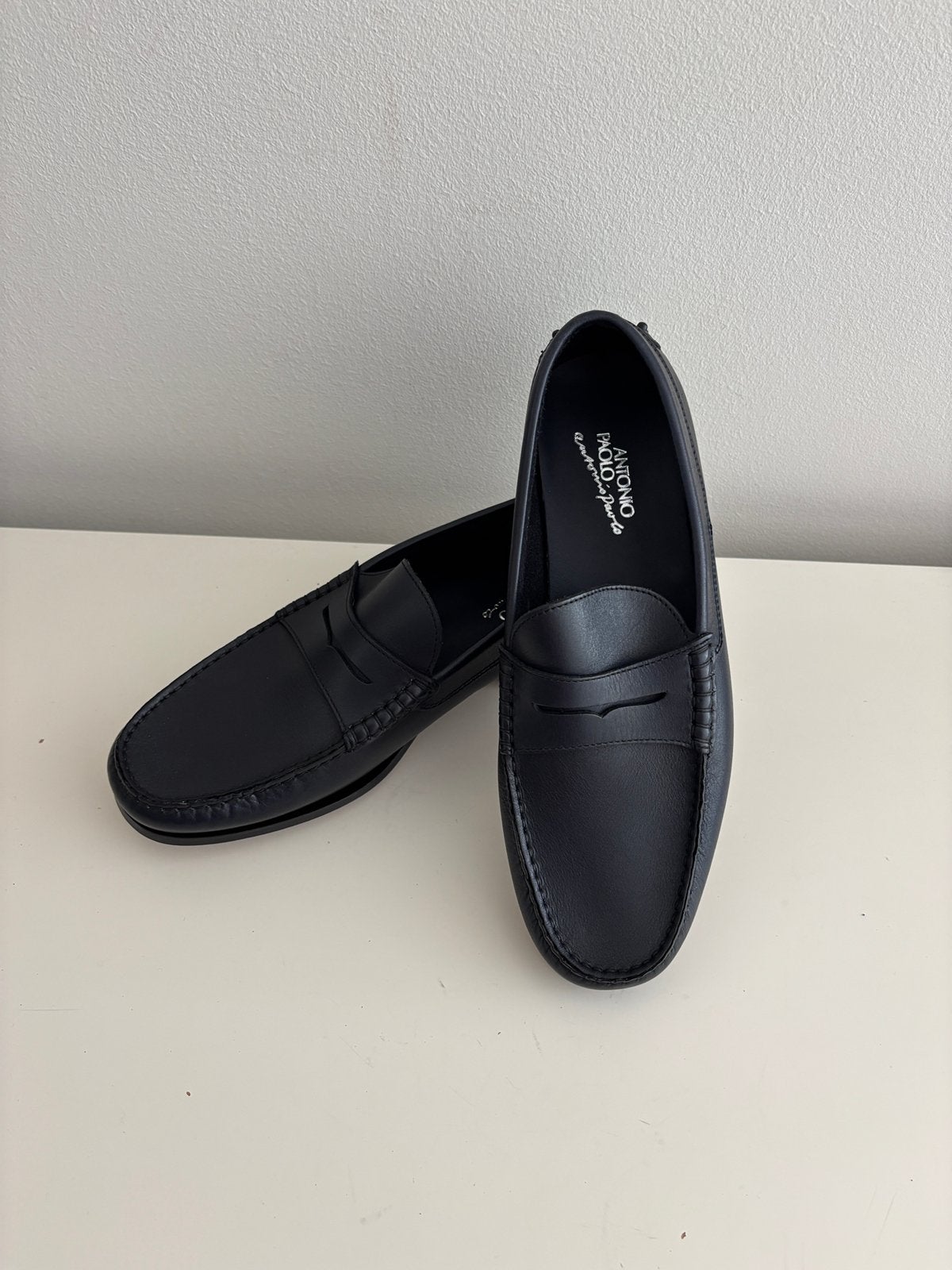 Antonio Paolo donkerblauwe mocassins Nieuw maar 42, Kleding | Heren, Nieuw, Espadrilles of Moccasins, Verzenden, Blauw