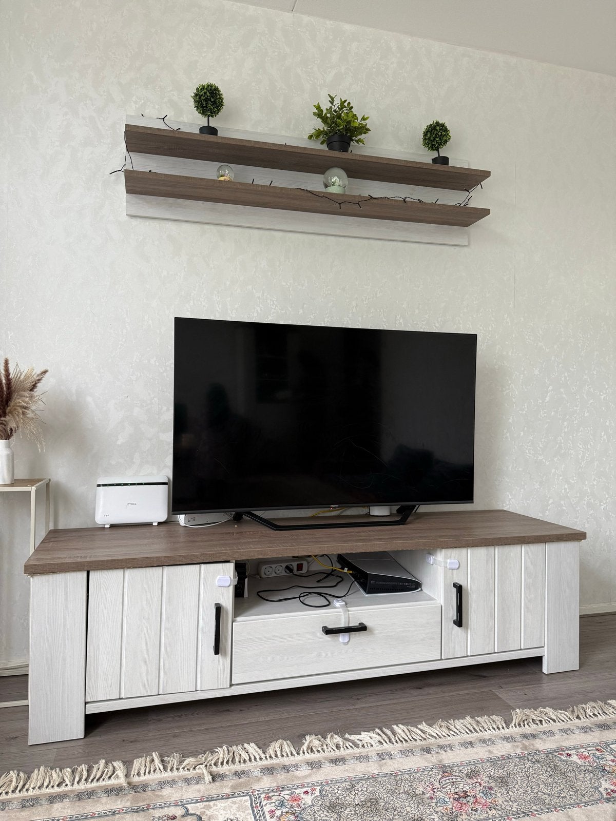 Salonset Salontafel, Eettafel, tv meubel, kast, plank. € 400, Huis en Inrichting, Ophalen, Hoekbank, 300 cm of meer, Zo goed als nieuw