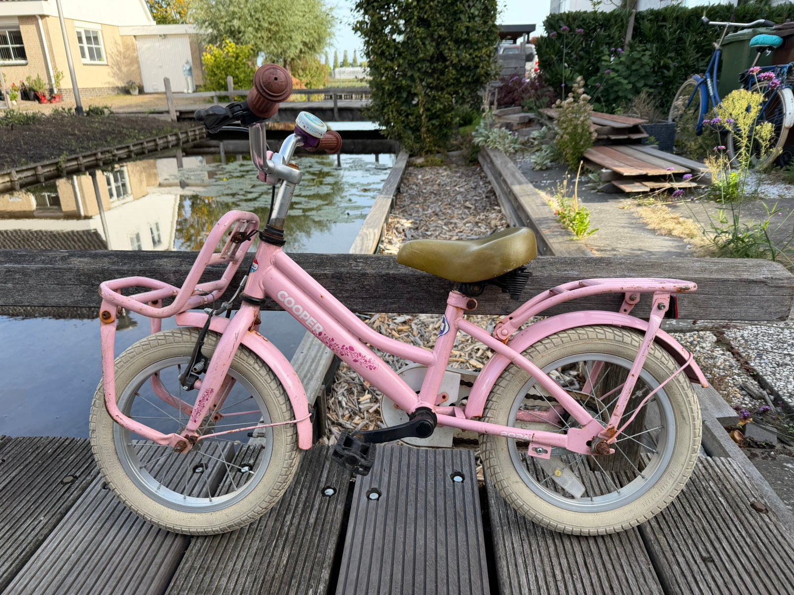 Roze kinderfiets 14 inch, Fietsen en Brommers, Ophalen, Terugtraprem, Gebruikt, 14 inch of minder