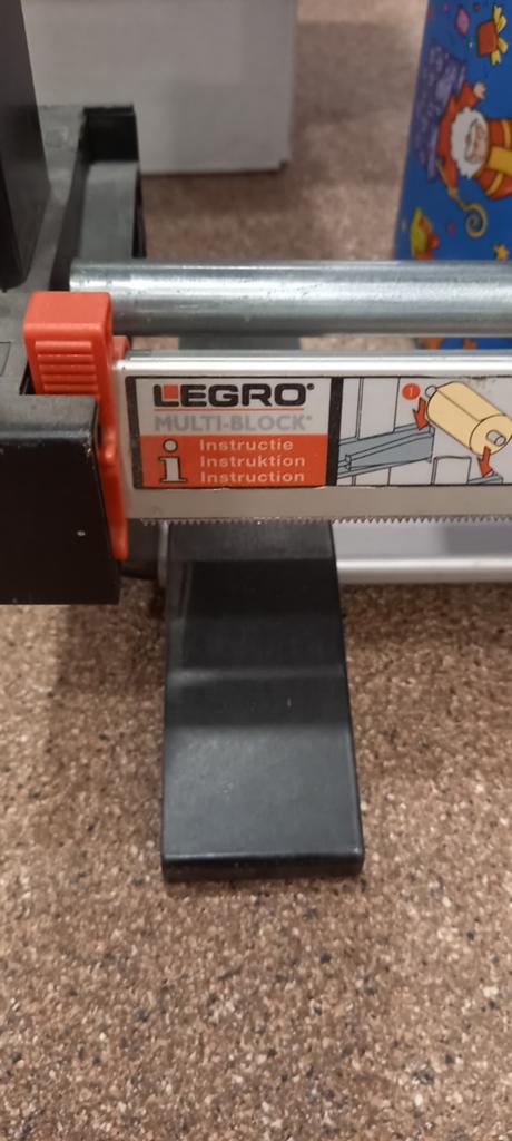 Legro Cadeaupapier Houder + 4Rollen Cadeau papier, Gebruikt, Ophalen of Verzenden, Legro, Nvt