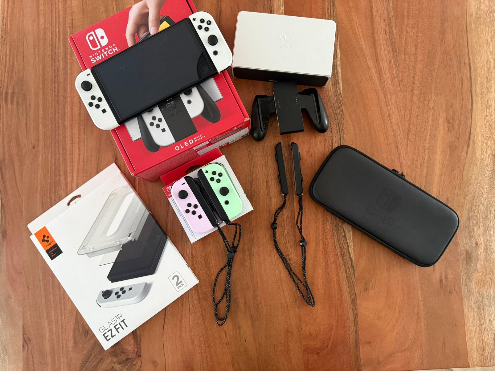 Nintendo Switch OLED + extra’s, Ophalen of Verzenden, Zo goed als nieuw, Met 3 controllers of meer, Switch OLED