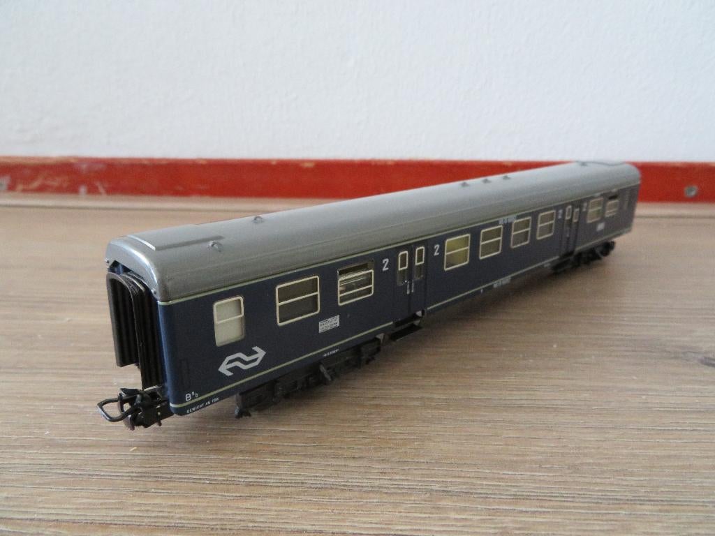 vintage Märklin 4049 - NS personenrijtuig BB6600, Hobby en Vrije tijd, Modeltreinen | H0, Wisselstroom, Gebruikt, Wagon, Ophalen of Verzenden