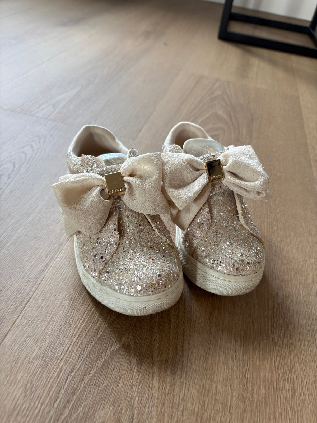 Ted Baker glitter sneakers maat 25,5, Kinderen en Baby's, Meisje, Schoenen, Ophalen of Verzenden, Zo goed als nieuw