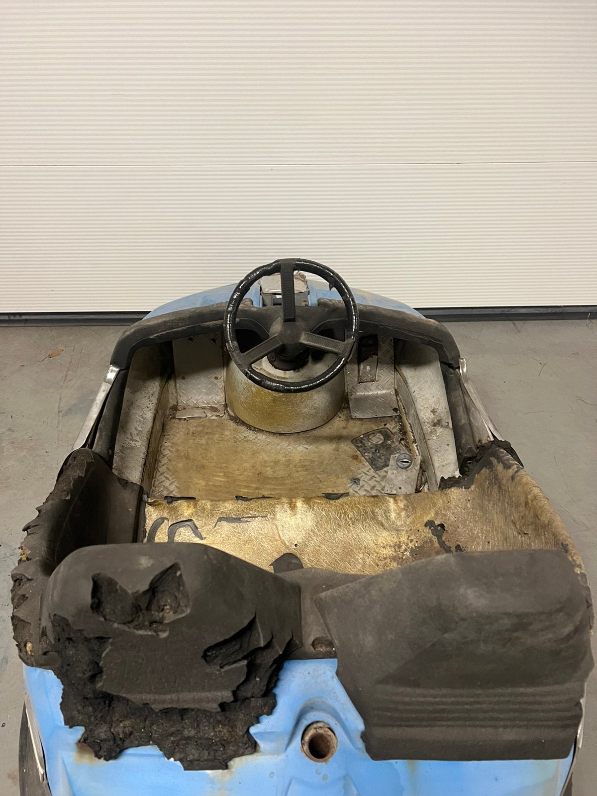 Botsauto Revercoin, Ophalen, Huis en Inrichting