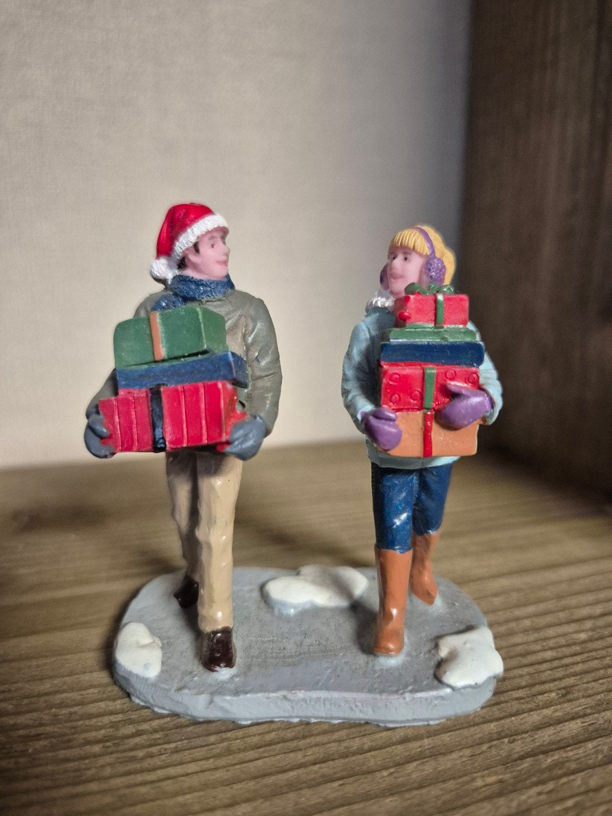 Lemax figuur 25 kerstdorp kersthuisjes, Diversen, Ophalen of Verzenden, Zo goed als nieuw