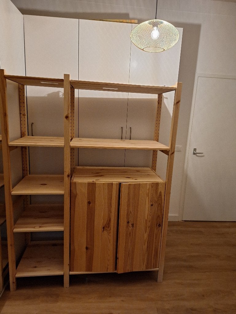 Foto 2 van opberg stellingkast