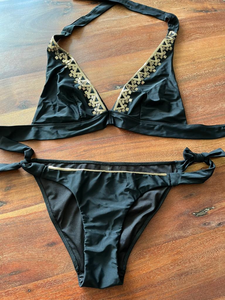 Bikini zwart goud Sapph bikini maat M, Ophalen of Verzenden, Zo goed als nieuw