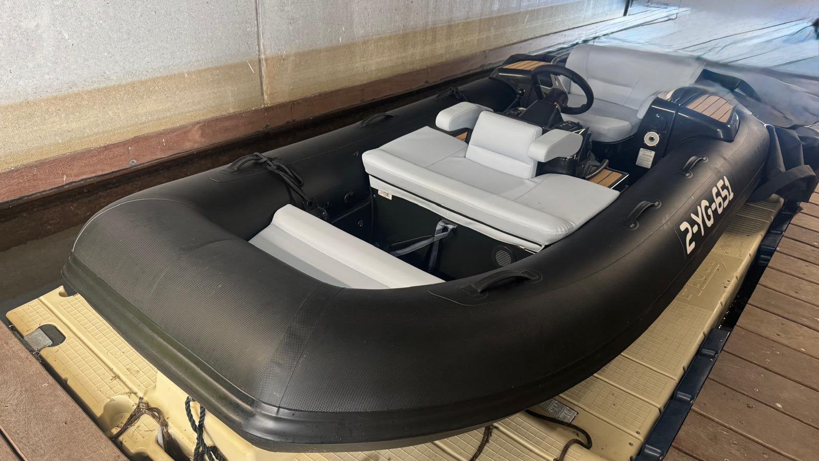 Williams Turbo Jet 325, Watersport en Boten, Brandstoftank, Binnenboordmotor, Zo goed als nieuw, Benzine