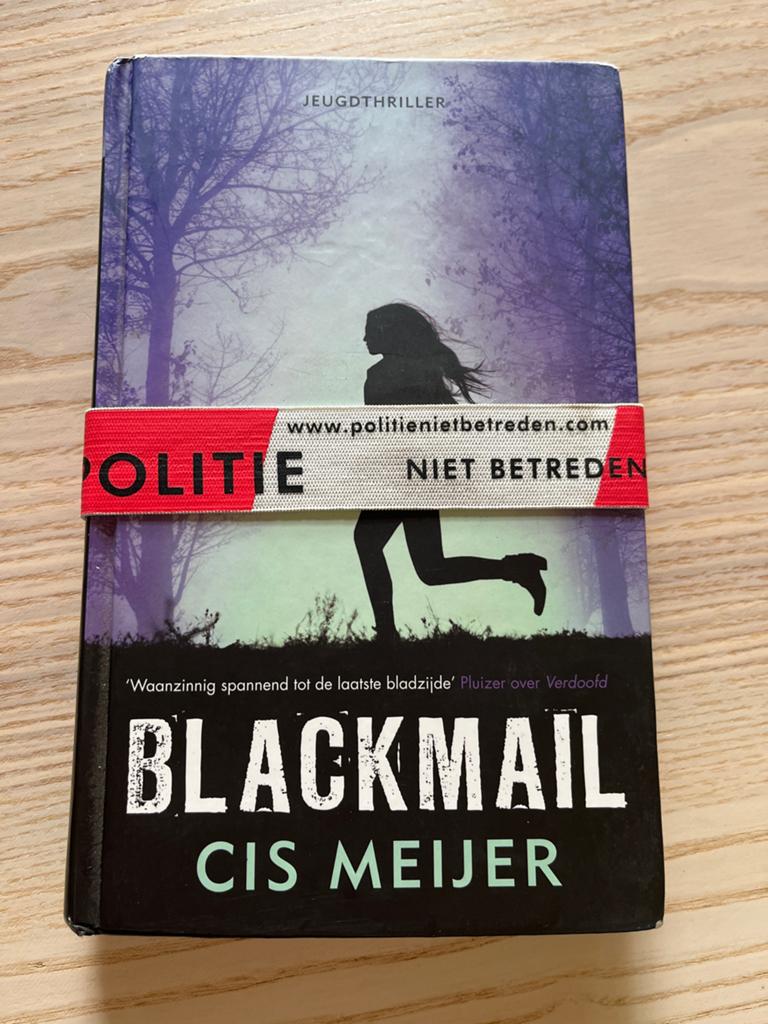 Blackmail - Cis Meijer (Jeugdthriller), Boeken, Ophalen of Verzenden, Zo goed als nieuw
