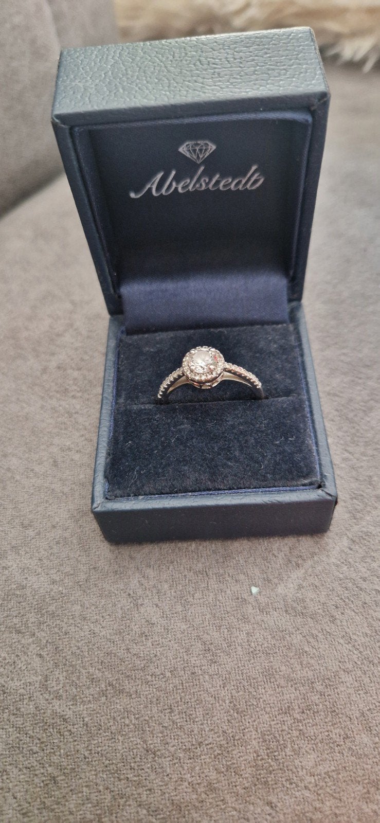 Abelstedt ring, maat 18, Met kristal, 18 tot 19, Ophalen of Verzenden, Zo goed als nieuw
