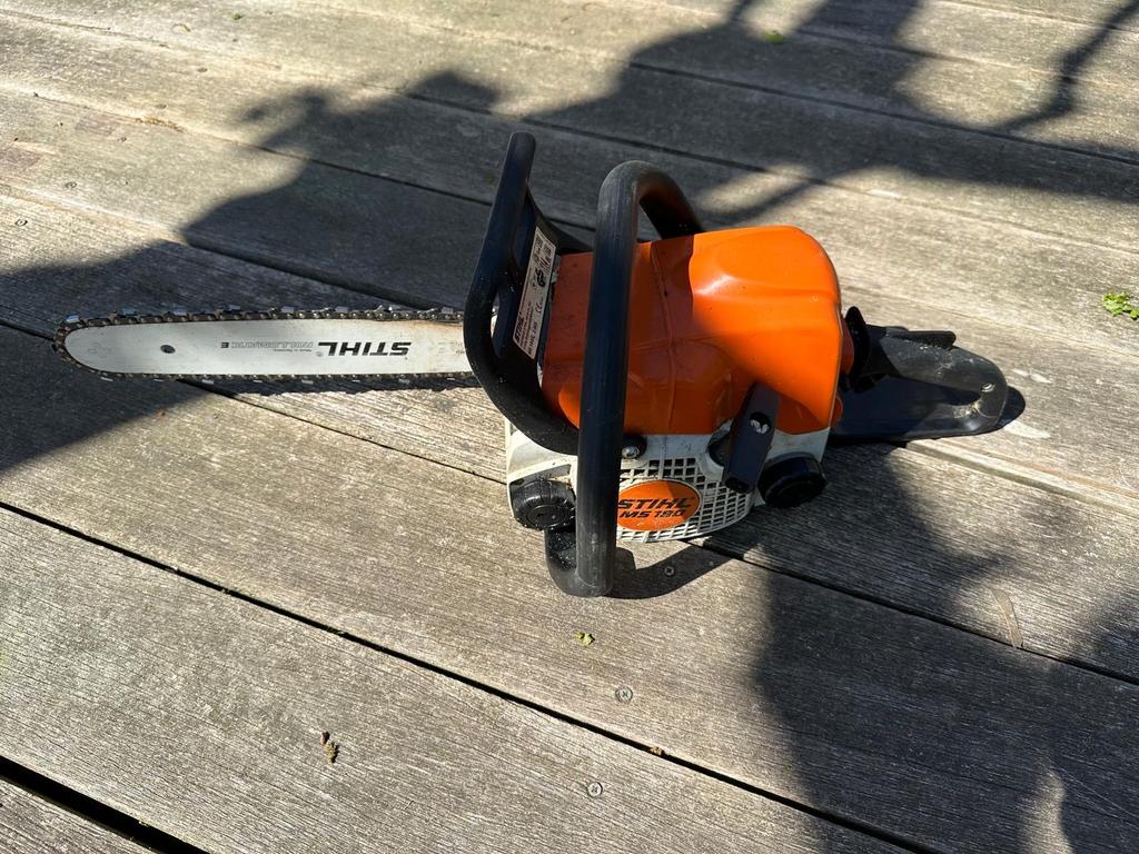 Stihl kettingzaag MS180 - Krachtige en betrouwbare zaag, Gebruikt, 70 mm of meer, Kettingzaag, Ophalen of Verzenden