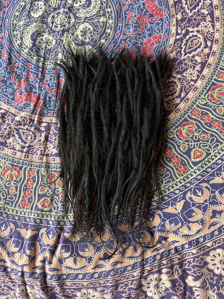 60 zwarte nieuwe human hair dread extensions 35-40cm nu 360€, Ophalen of Verzenden, Nieuw, Pruik of Haarverlenging