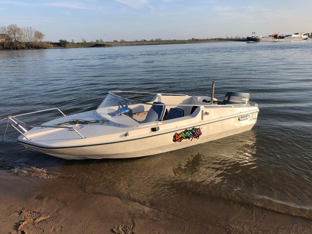 Beekman speedboot met 40 pk Yamaha motor en boottrailer, Gebruikt, Beekman, Ophalen of Verzenden, Minder dan 70 pk