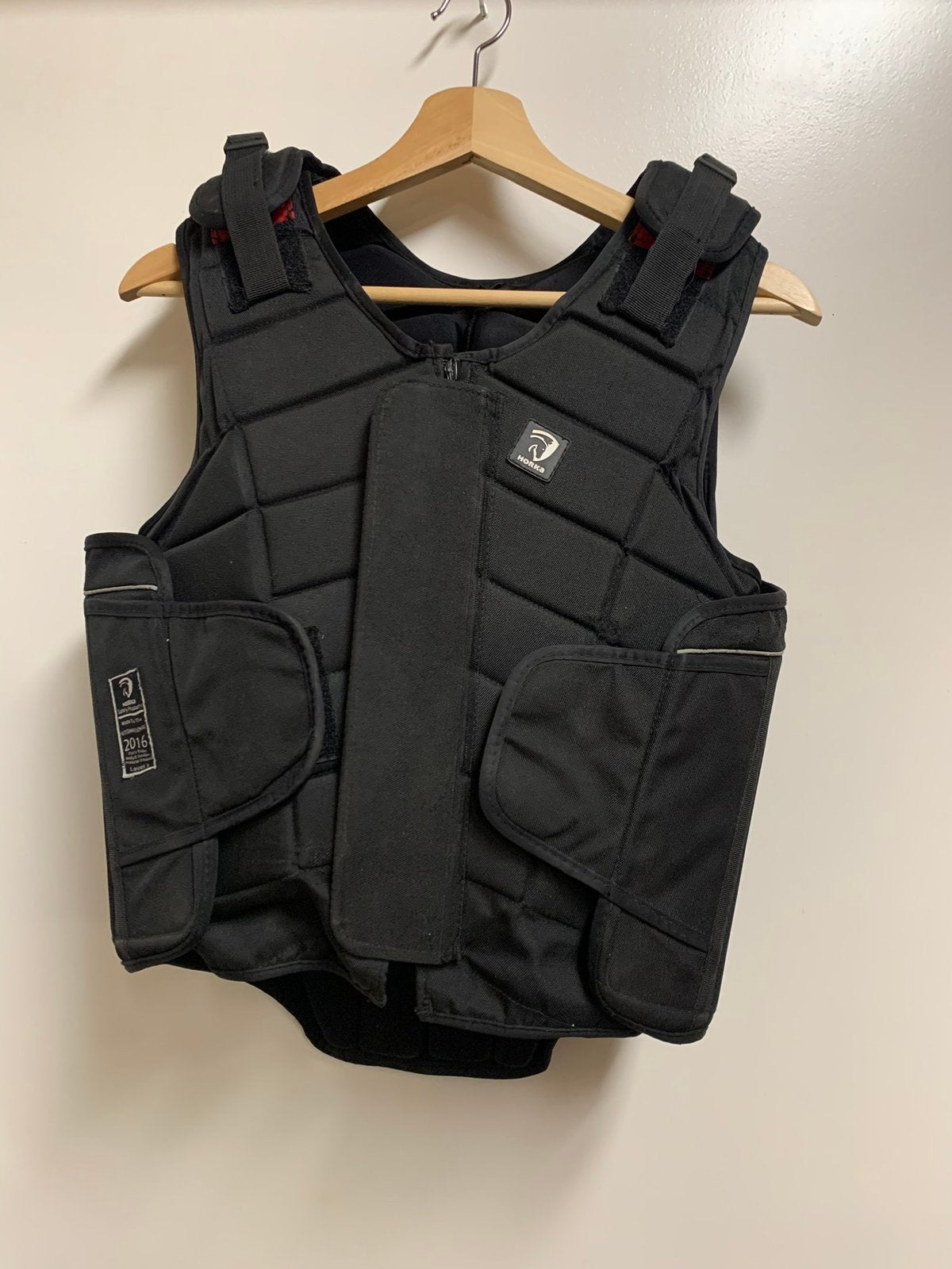 Horka Bodyprotector Adult M zwart, Dieren en Toebehoren, Paardrijkleding, Ophalen, Nieuw, Springen, Bovenkleding
