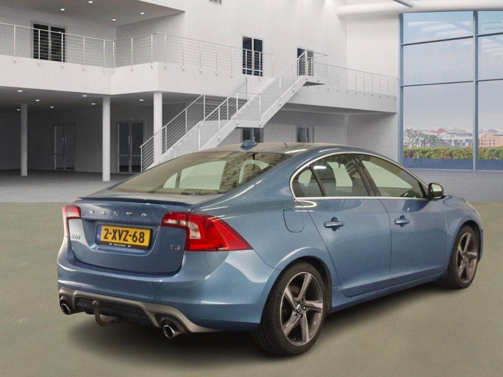 Volvo S60 1.6 T3 R-Design, Auto's, Volvo, 15 km/l, Gebruikt, 4 cilinders, 150 pk