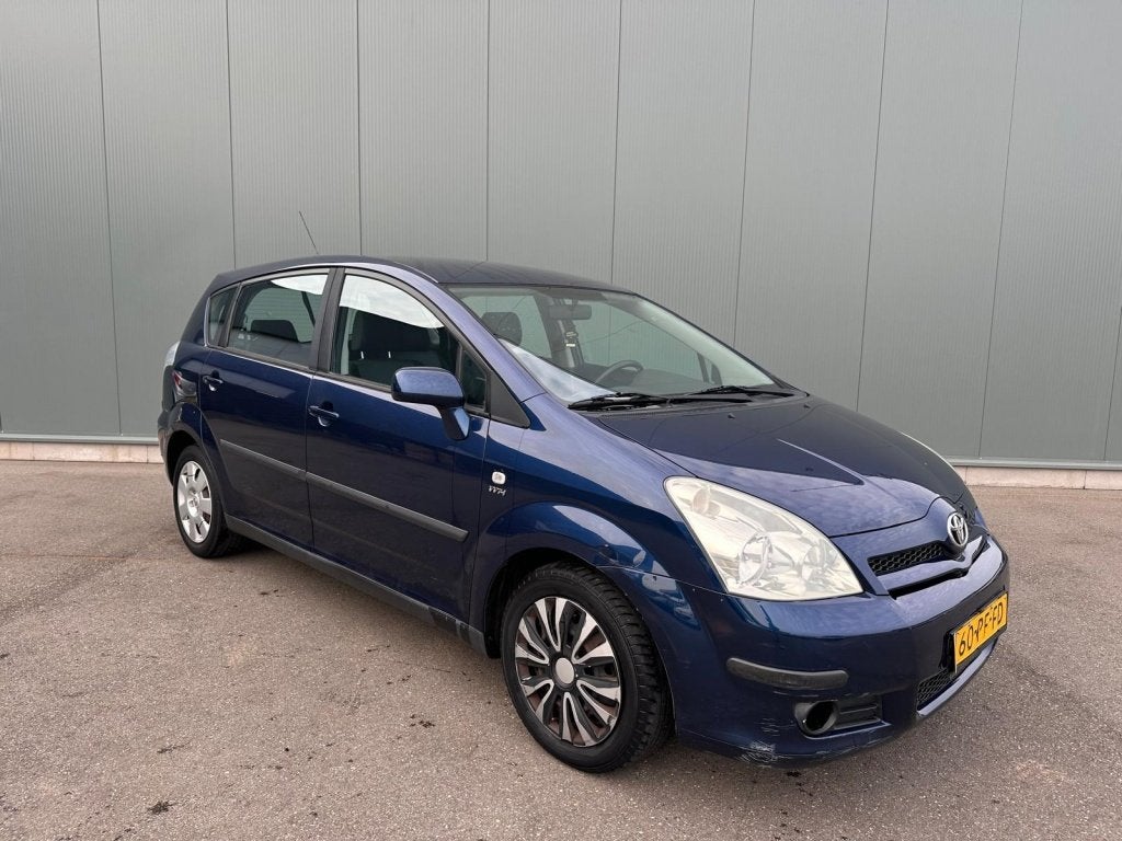 Foto 3 van Toyota Corolla Verso 1.6 VVT-i Terra AIRCO ! (bj 2004)