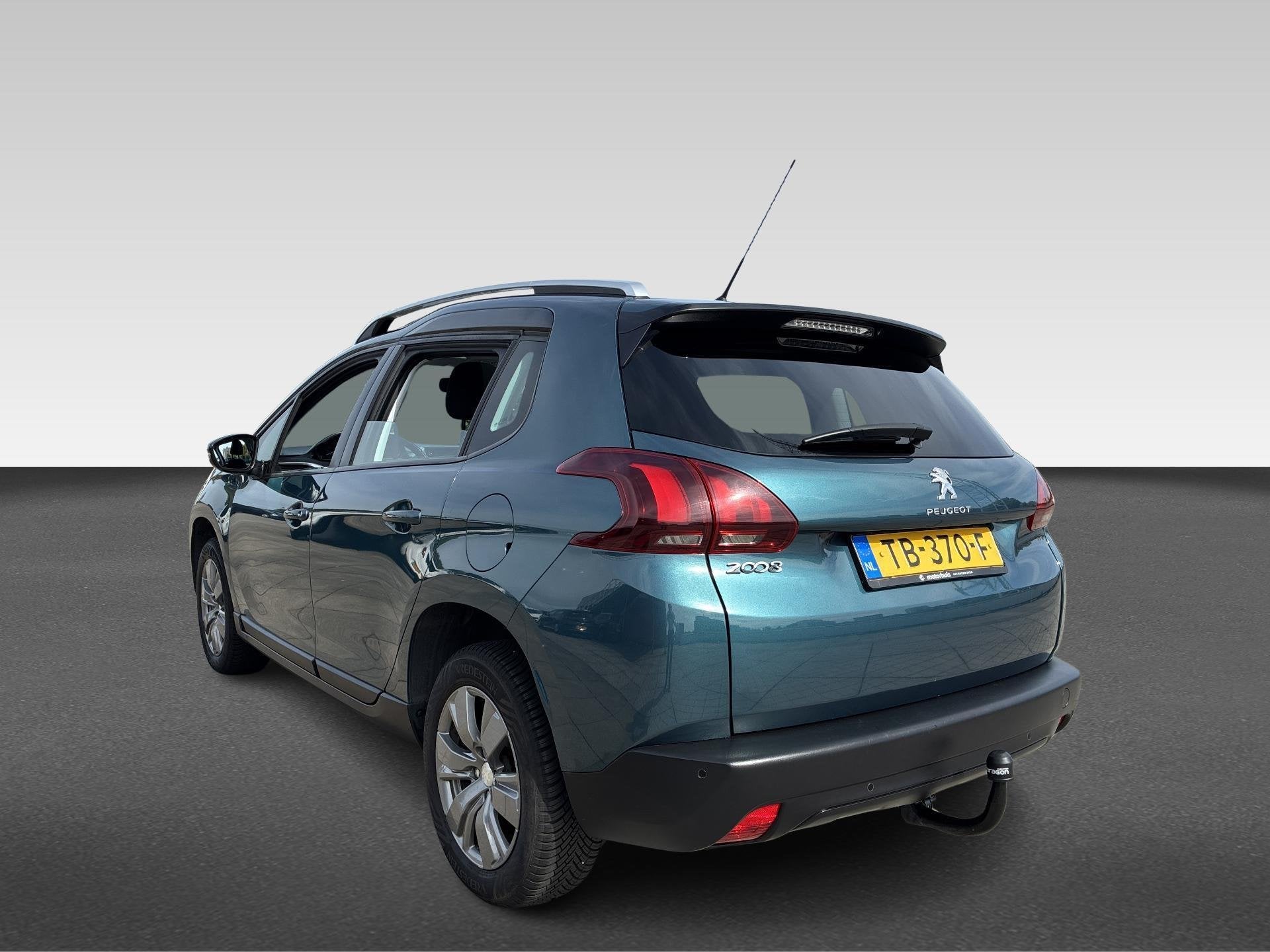 Peugeot 2008 1.2 PureTech Blue Lion, Auto's, Euro 6, Origineel Nederlands, Handgeschakeld, 3 cilinders