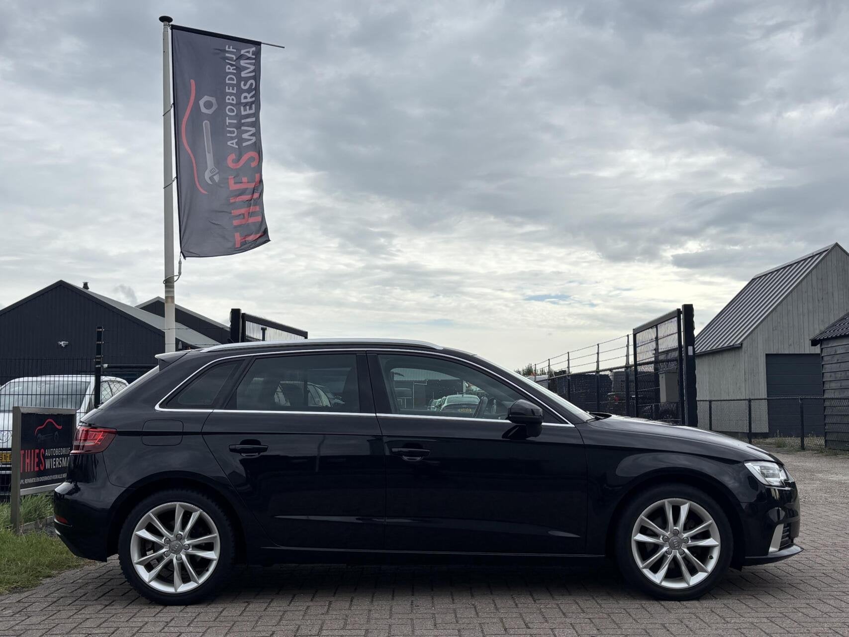 Audi A3 Sportback 1.0 TFSI Pro Line cruise pdc stoel vw, Auto's, Audi, Voorwielaandrijving, Gebruikt, Euro 6, Zwart