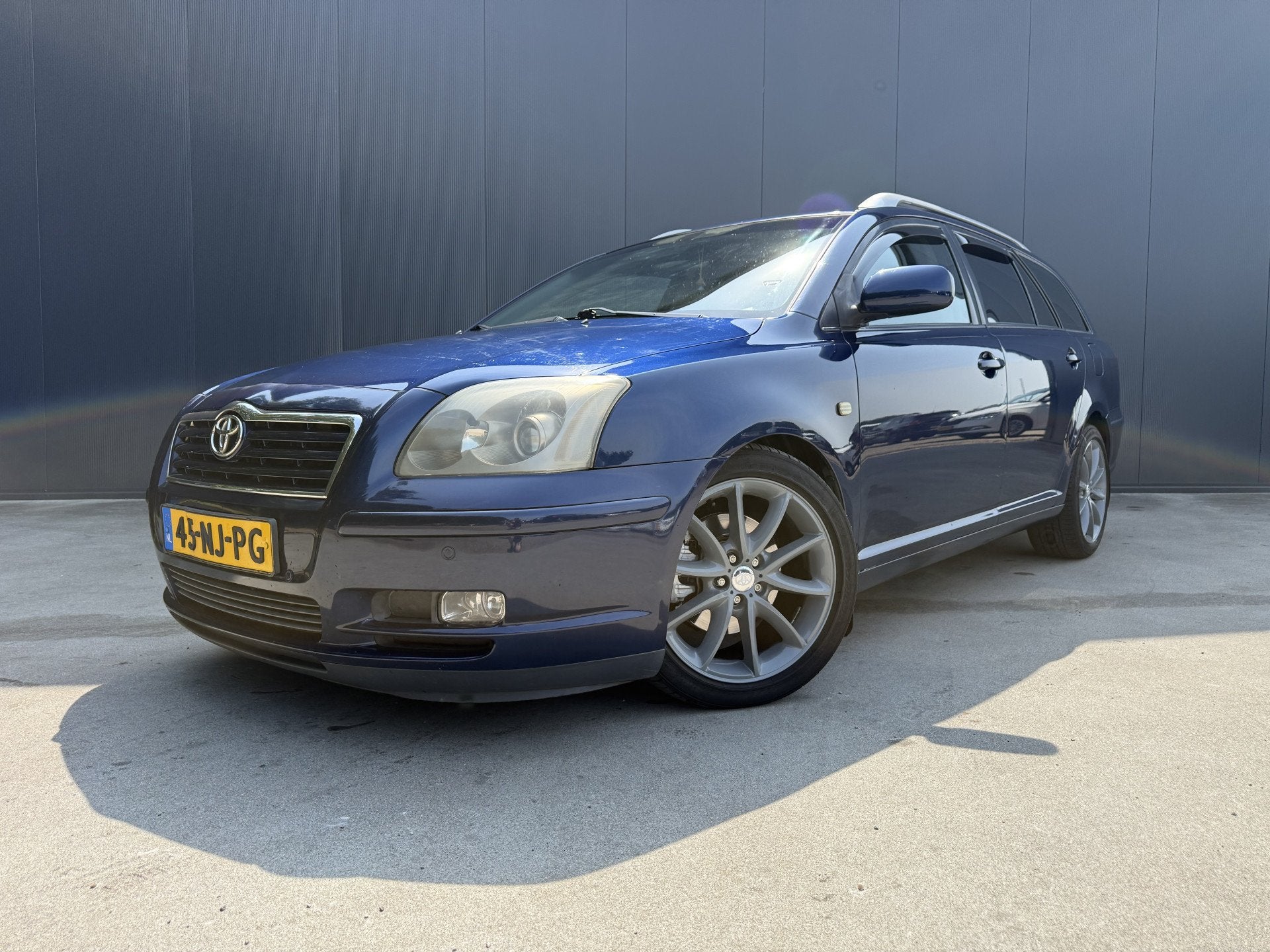 Toyota Avensis wagon 2.0 VVTi Linea Sol CAMERA LEER NAVI CRU, Voorwielaandrijving, 4 cilinders, Automatische klimaatregeling, Blauw