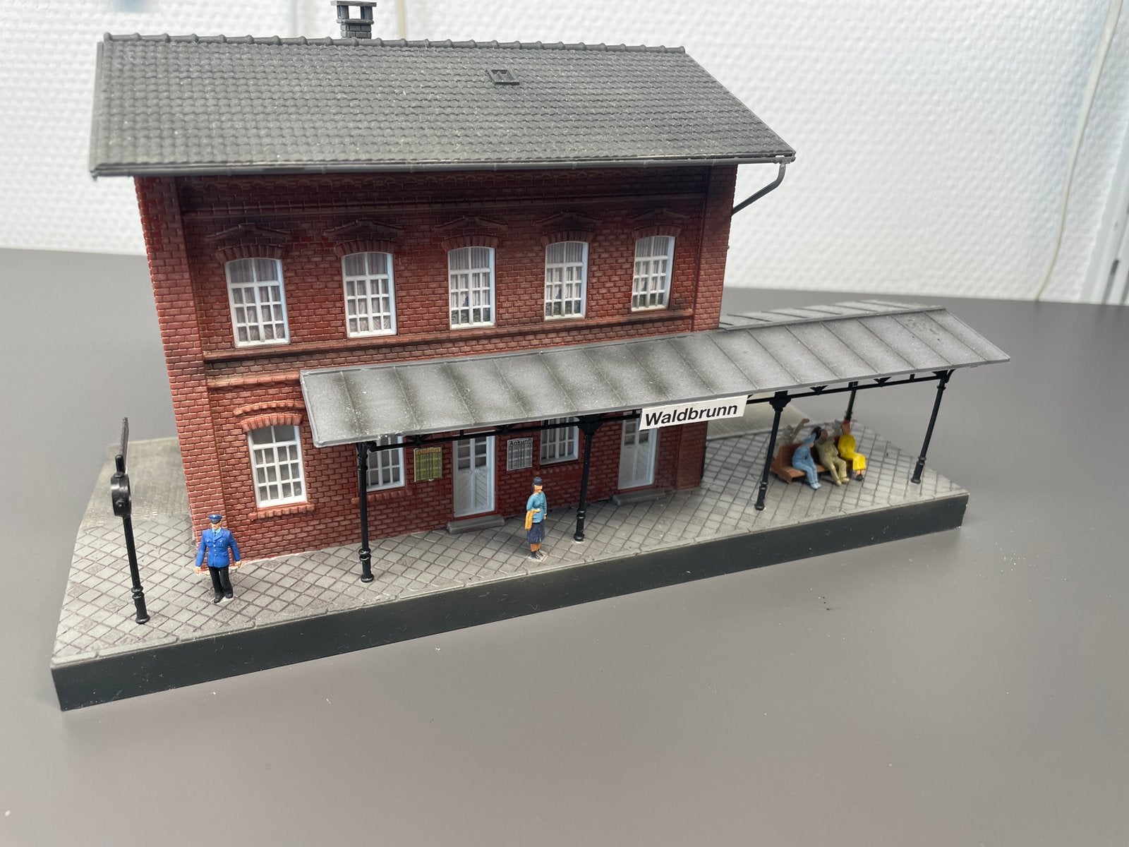 StationWaldbrunn 1:87, Hobby en Vrije tijd, Overige merken, Gelijkstroom of Wisselstroom, Brug, Tunnel of Gebouw, Ophalen of Verzenden