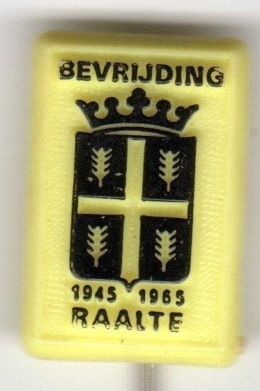 Speldje BEVRIJDING WAPEN RAALTE 1945 1965 (A9), Verzamelen, Ophalen of Verzenden, Gebruikt, Overige onderwerpen