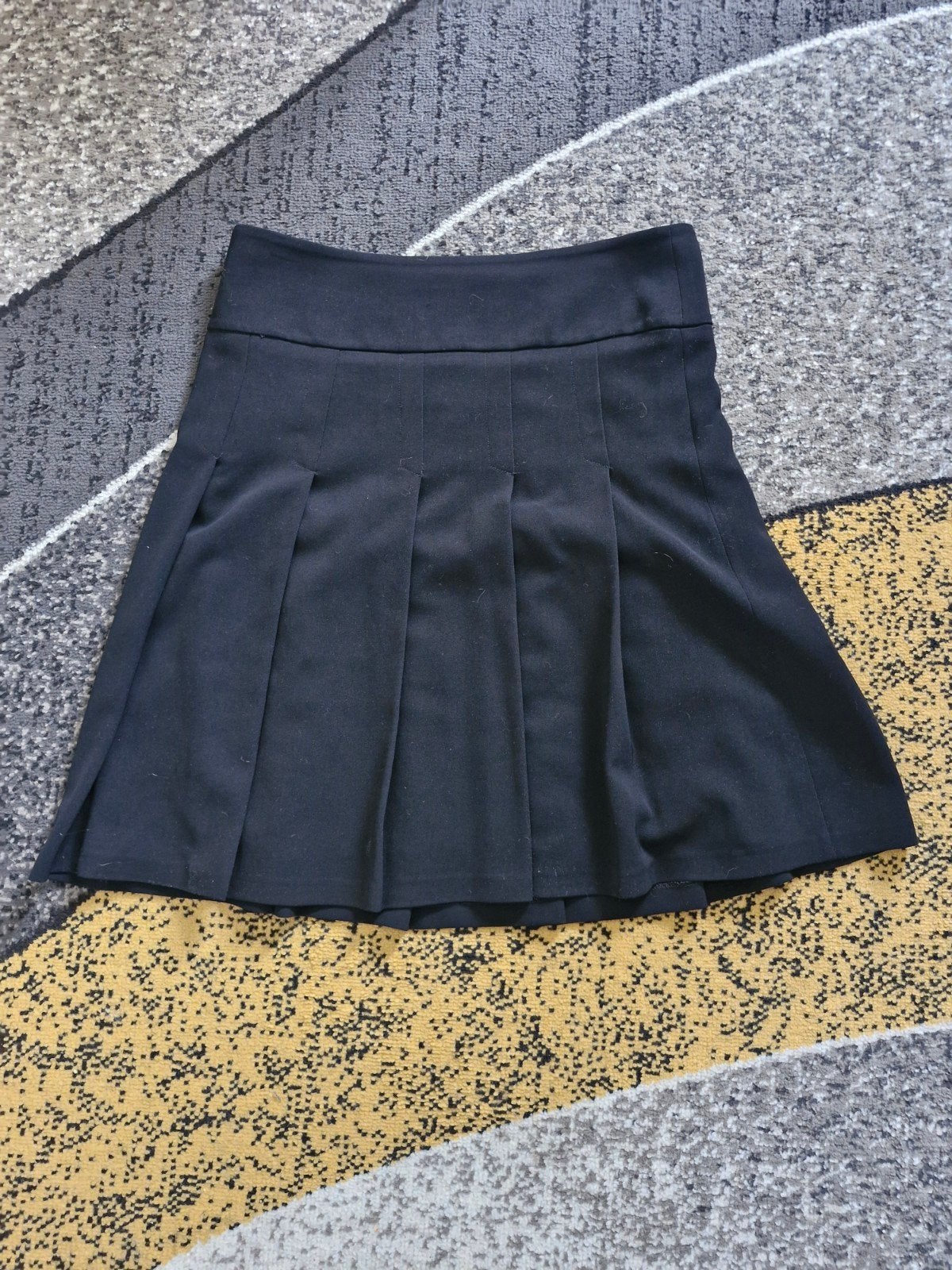 Zwarte rok met plooien maat 44, Kleding | Dames, Zwart, Maat 42/44 (L), Onbekend, Ophalen of Verzenden