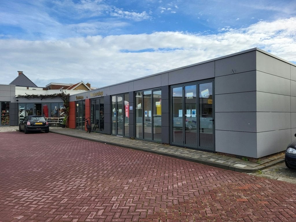 Instapklaar kantoor/praktijkruimte (55m²) te huur in Lemmer, 55 m², Huur, Showroom