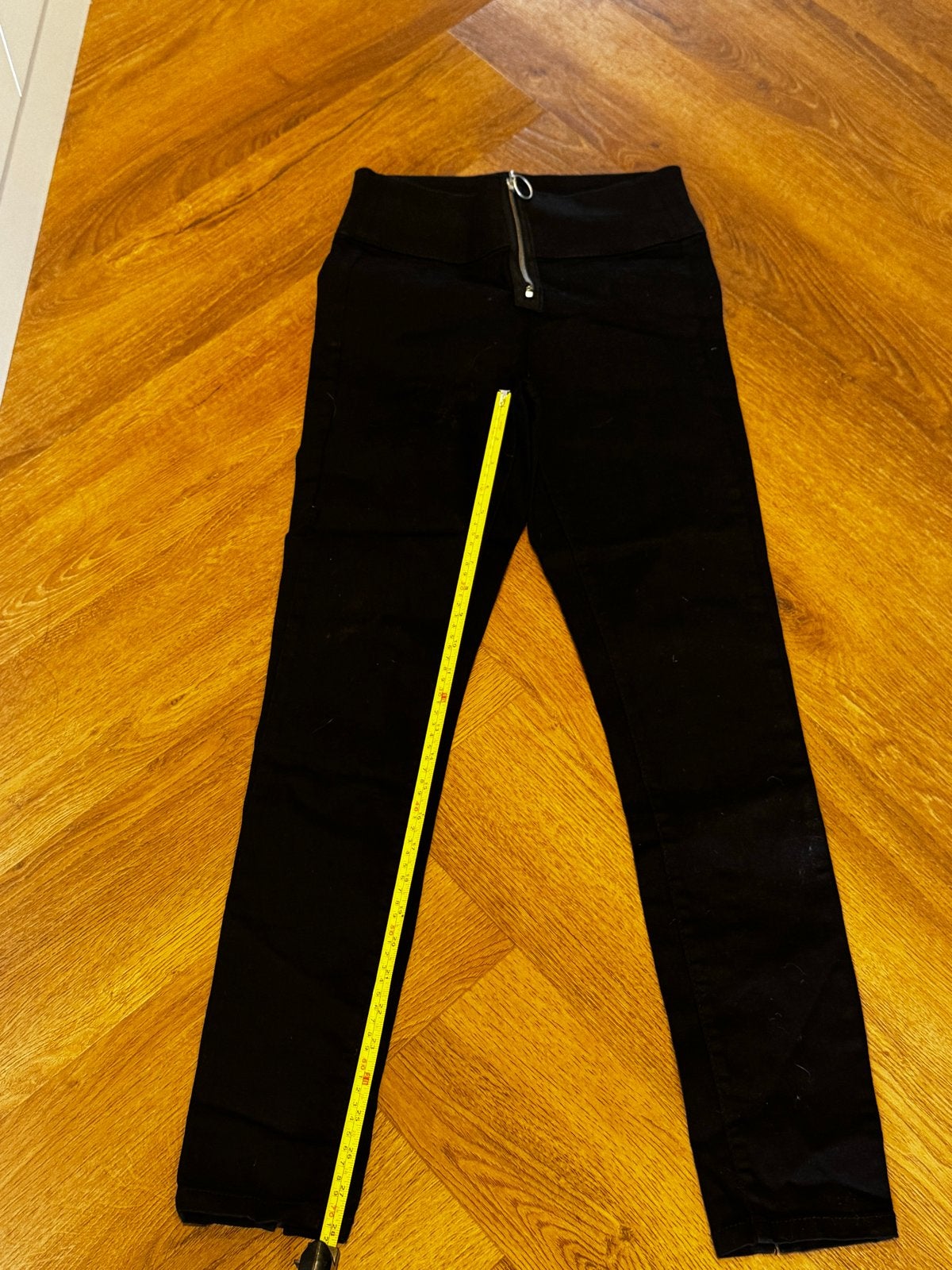 Zwarte Esprit EDC spijkerbroek met hoge taille en rits, Maat 38/40 (M), Verzenden, Zwart, Lang