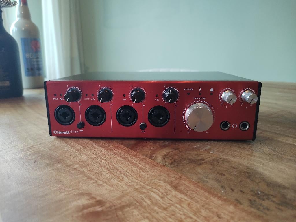 Focusrite Clarett 4pre Thunderbolt incl kabel, Ophalen of Verzenden, Gebruikt, Audio