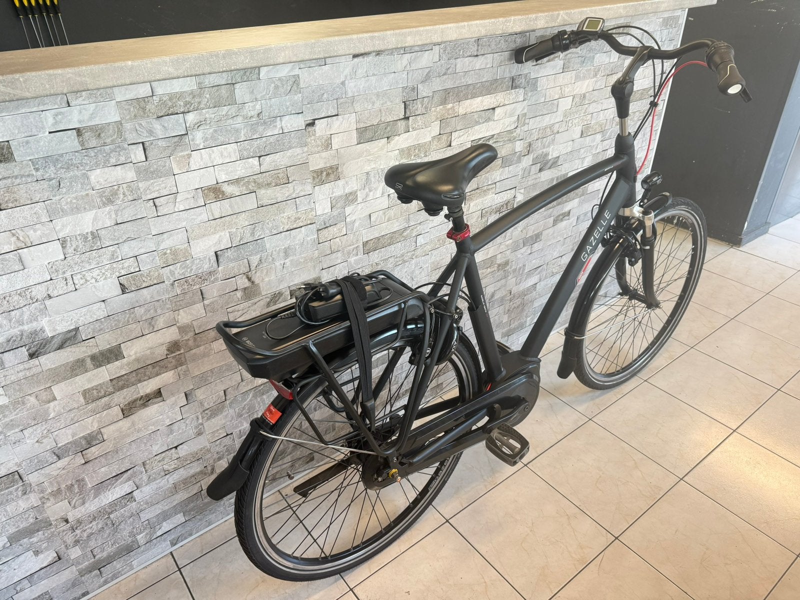 E-Bike Gazelle Vento H61cm. Bosch Activr Line Middenmotor., Fietsen en Brommers, Fietsen | Heren | Herenfietsen, Ophalen, Gebruikt