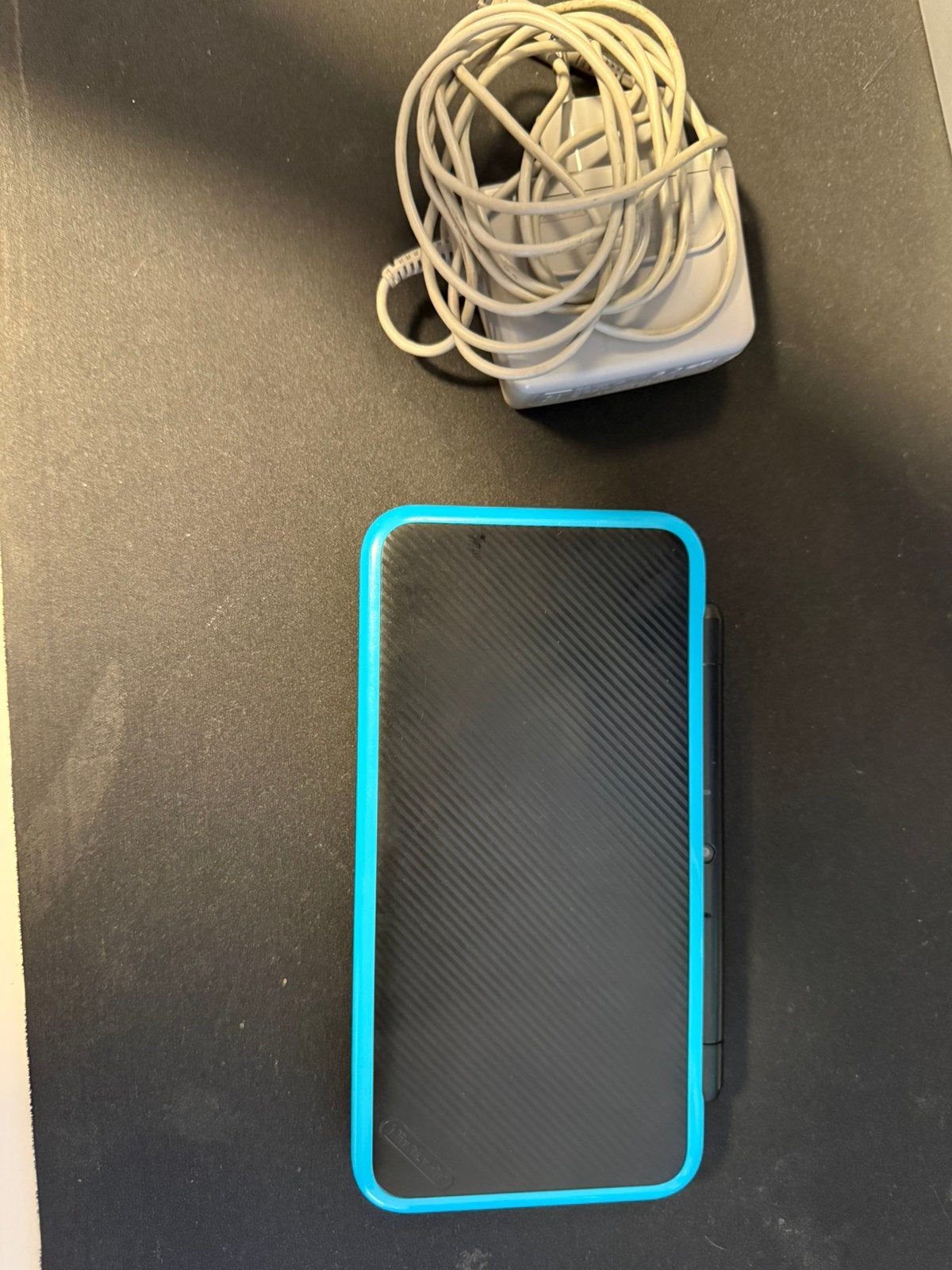 New Nintendo 2DS XL - Blauw & Zwart - Goede conditie, Ophalen of Verzenden, Zo goed als nieuw, Blauw