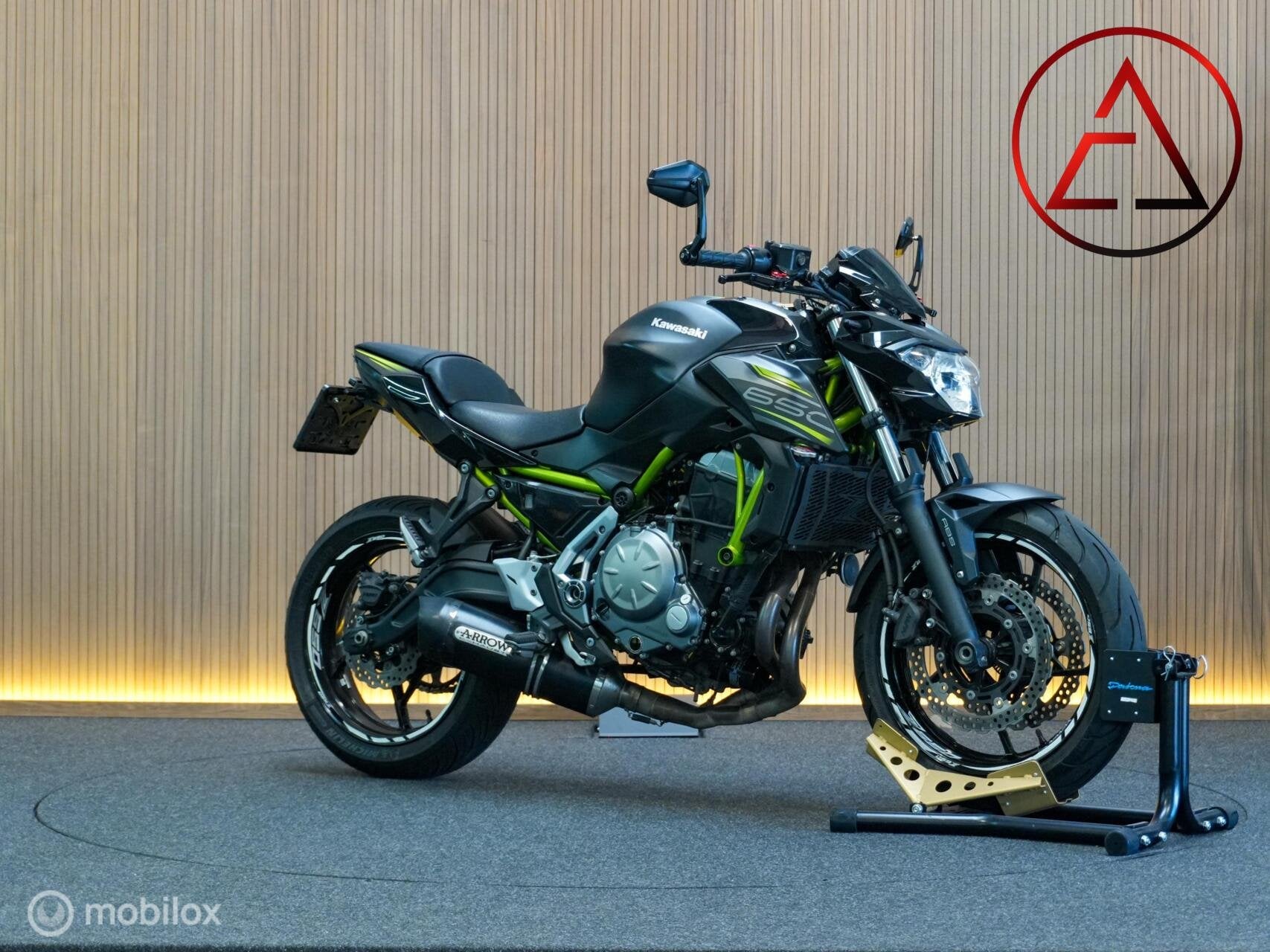 Kawasaki Z650 2018 | Vol. Arrow + Nw. remmen | 22.700 km, Motoren, 649 cc, Bedrijf, Info@kawasaki.nl, ABS